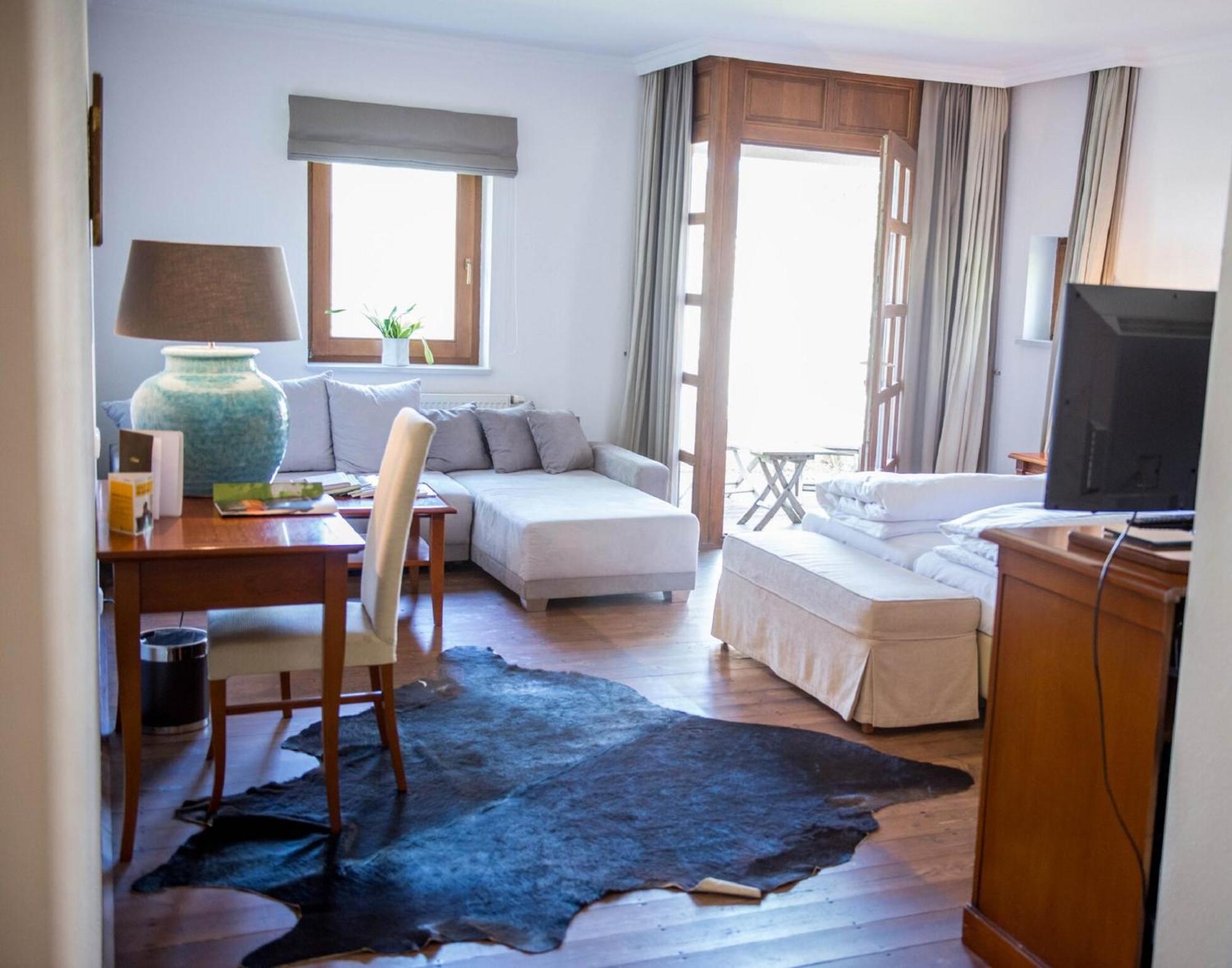 Schloss Muehldorf Hotel 4*