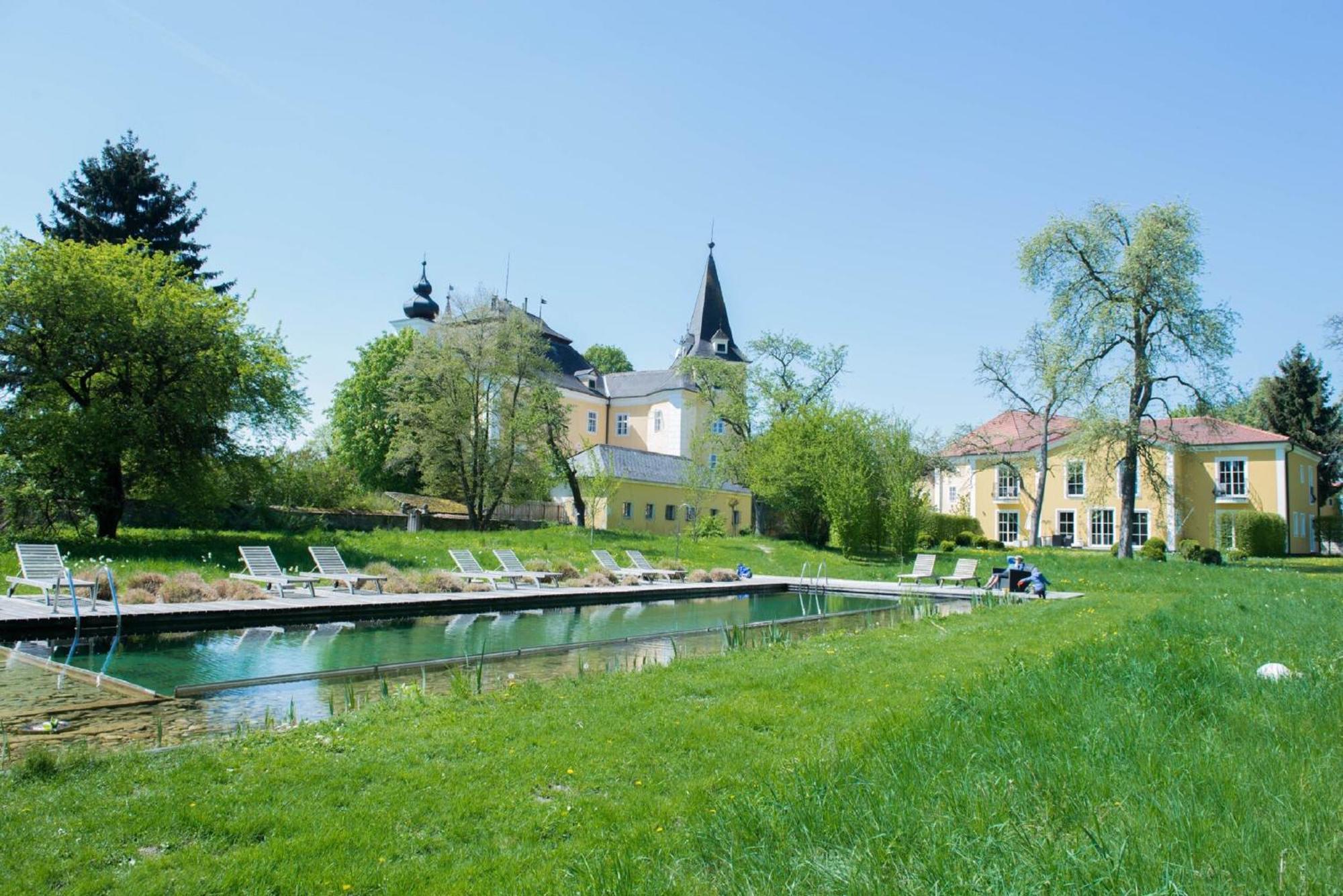 Schloss Mühldorf 4*
